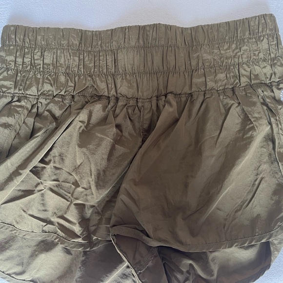Free‎ People FP Movement The Way Home Shorts Women Medium Athleisure Workout - Picture 2 of 3